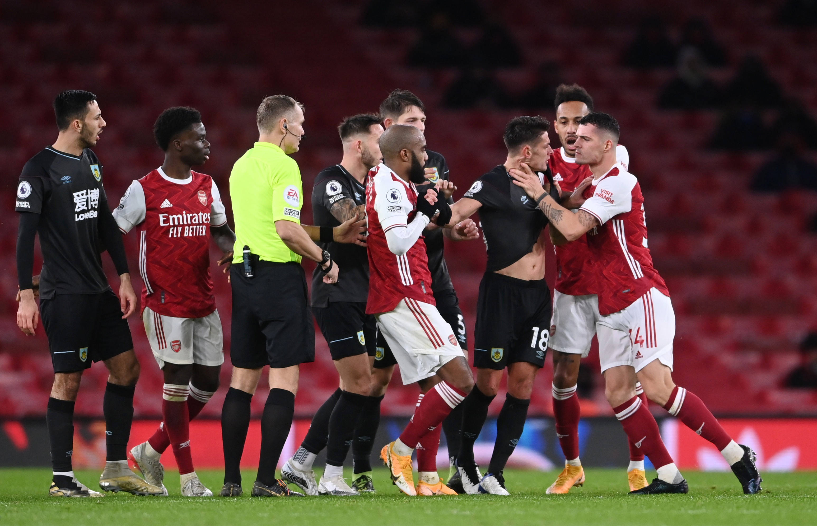 希的长传后 希的长传后